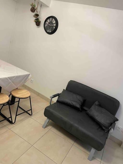 Ferienwohnung Le Cocon Balneo Sens Exterior foto